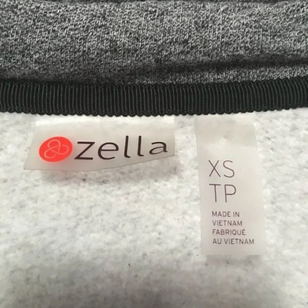 *30off3* Zella Gray Zip up Sweatshirt with snap on buttons. - Picture 8 of 9
